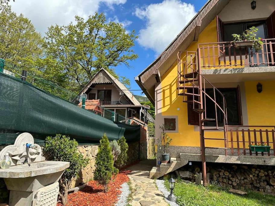 Cosy Mountain Villa In Nizepole Битола Экстерьер фото